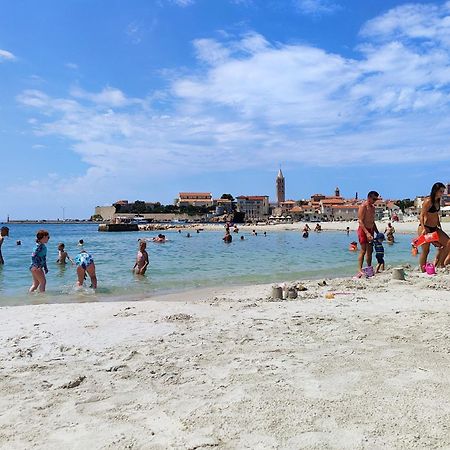 Apartments And Rooms By The Sea Banjol, Rab - 5077 Extérieur photo