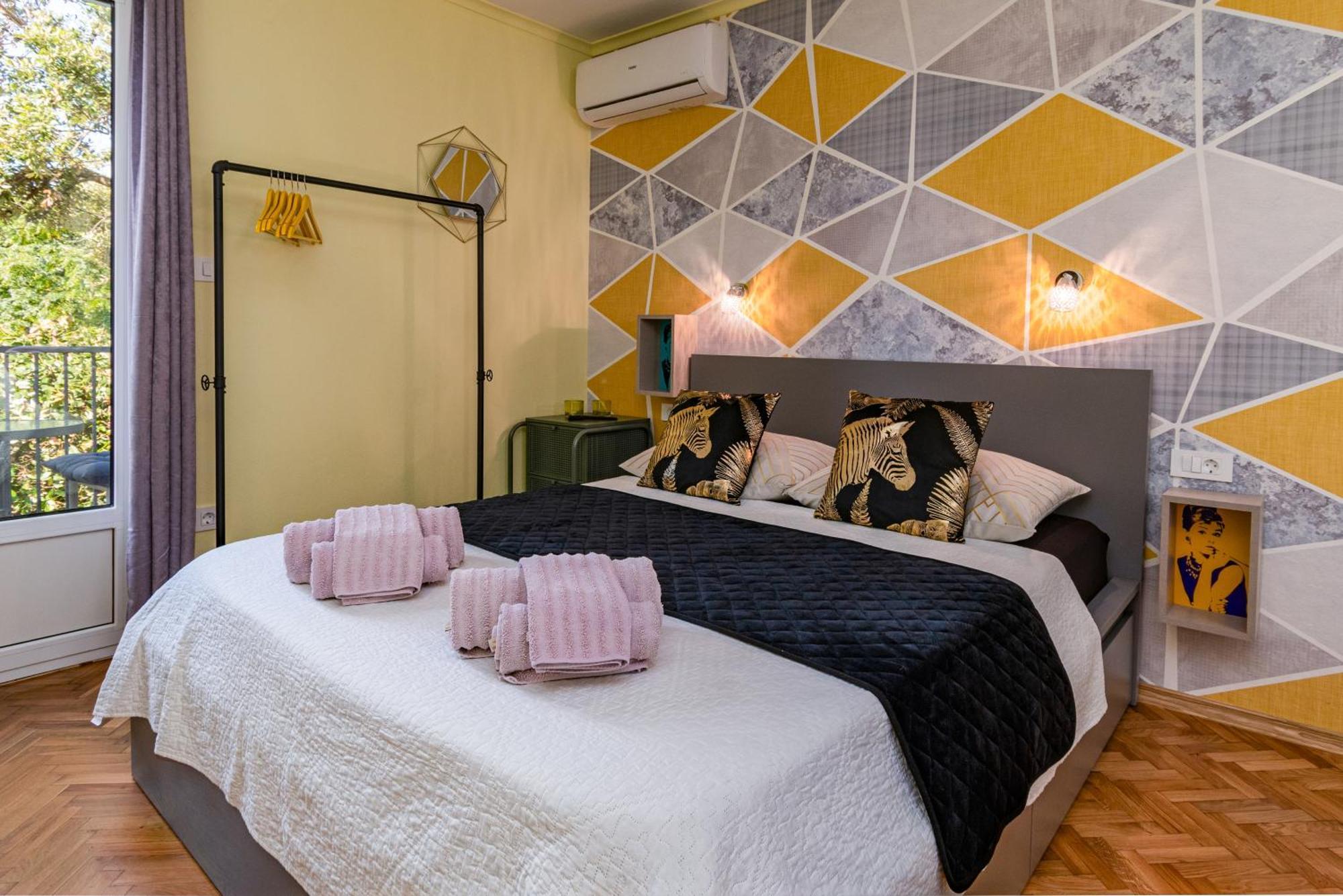 Apartments And Rooms By The Sea Banjol, Rab - 5077 Extérieur photo